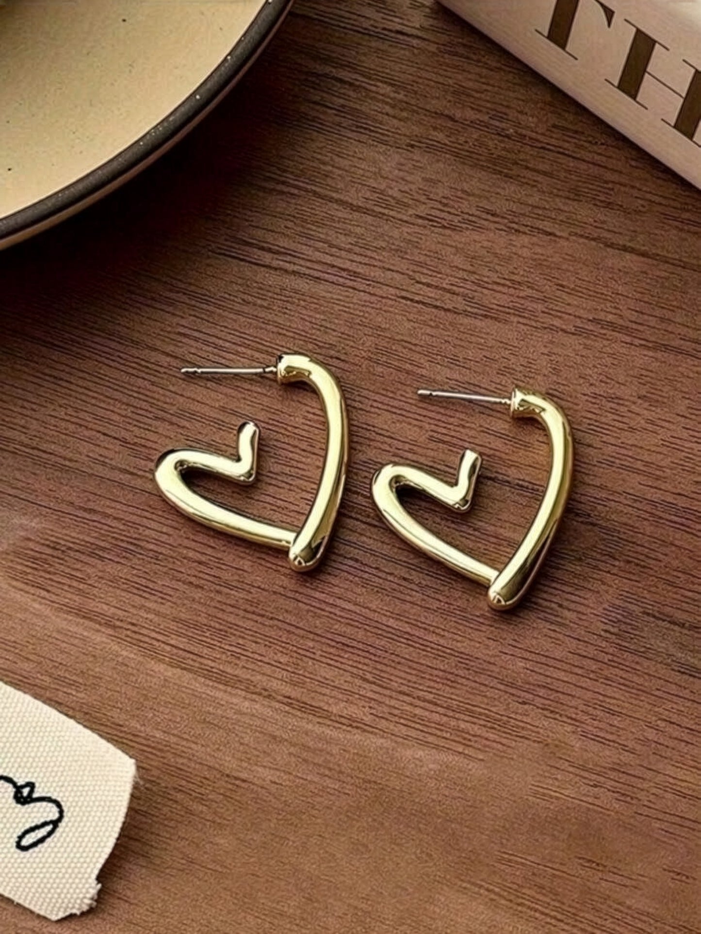 Amora Heart Earrings