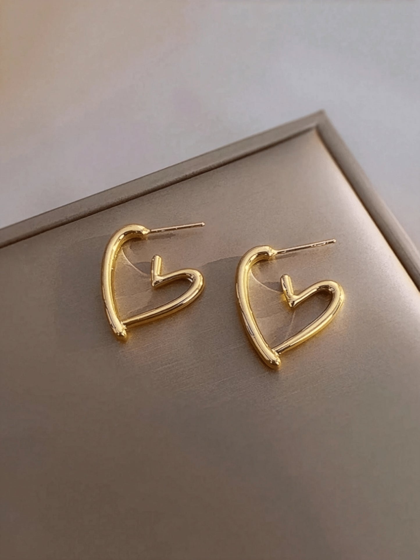 Amora Heart Earrings